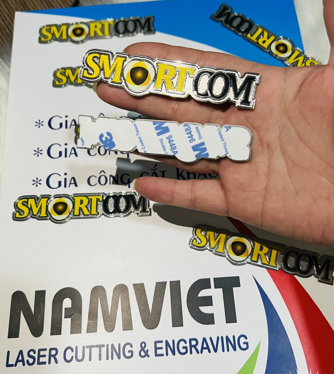 NHẬN SẢN XUẤT TEM NHÃN DÁN HỘP BÁNH TRUNG THU THEO YÊU CẦU – ĐA DẠNG MẪU MÃ, ĐẸP VÀ CHỈN CHU