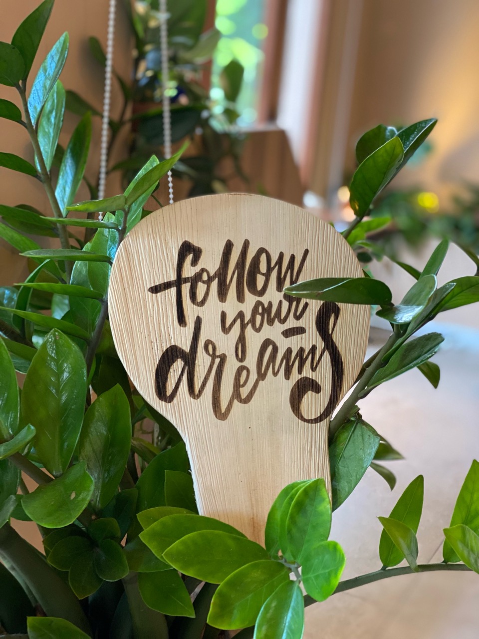 DỊCH VỤ KHẮC LASER TRÊN GỖ CHUYÊN NGHIỆP – SẮC NÉT, TINH XẢO, GIÁ RẺ TẠI LASER NAM VIỆT